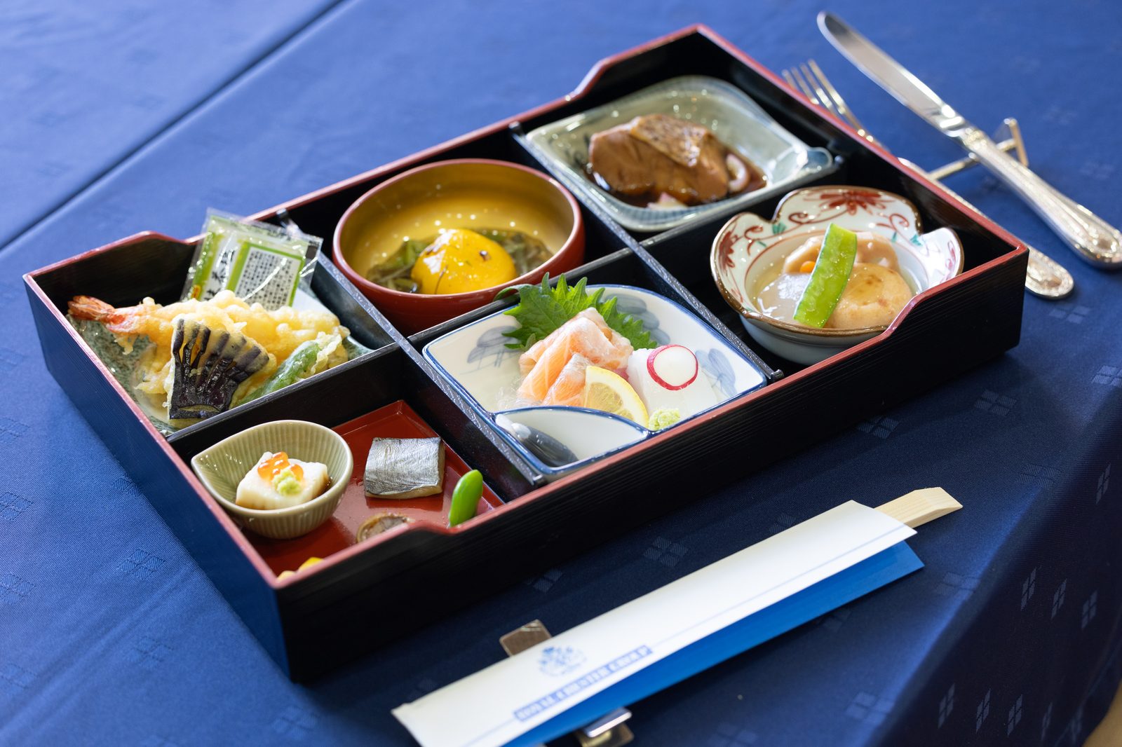 メモリードホール唐津 別館（法事会館）の法要後のお食事（会席弁当）