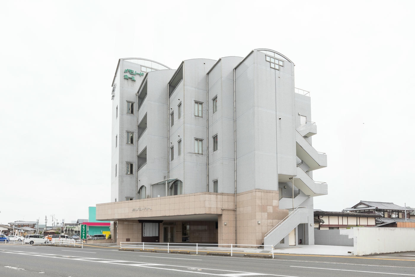 佐賀市の葬儀場 メモリードホール佐賀の外観